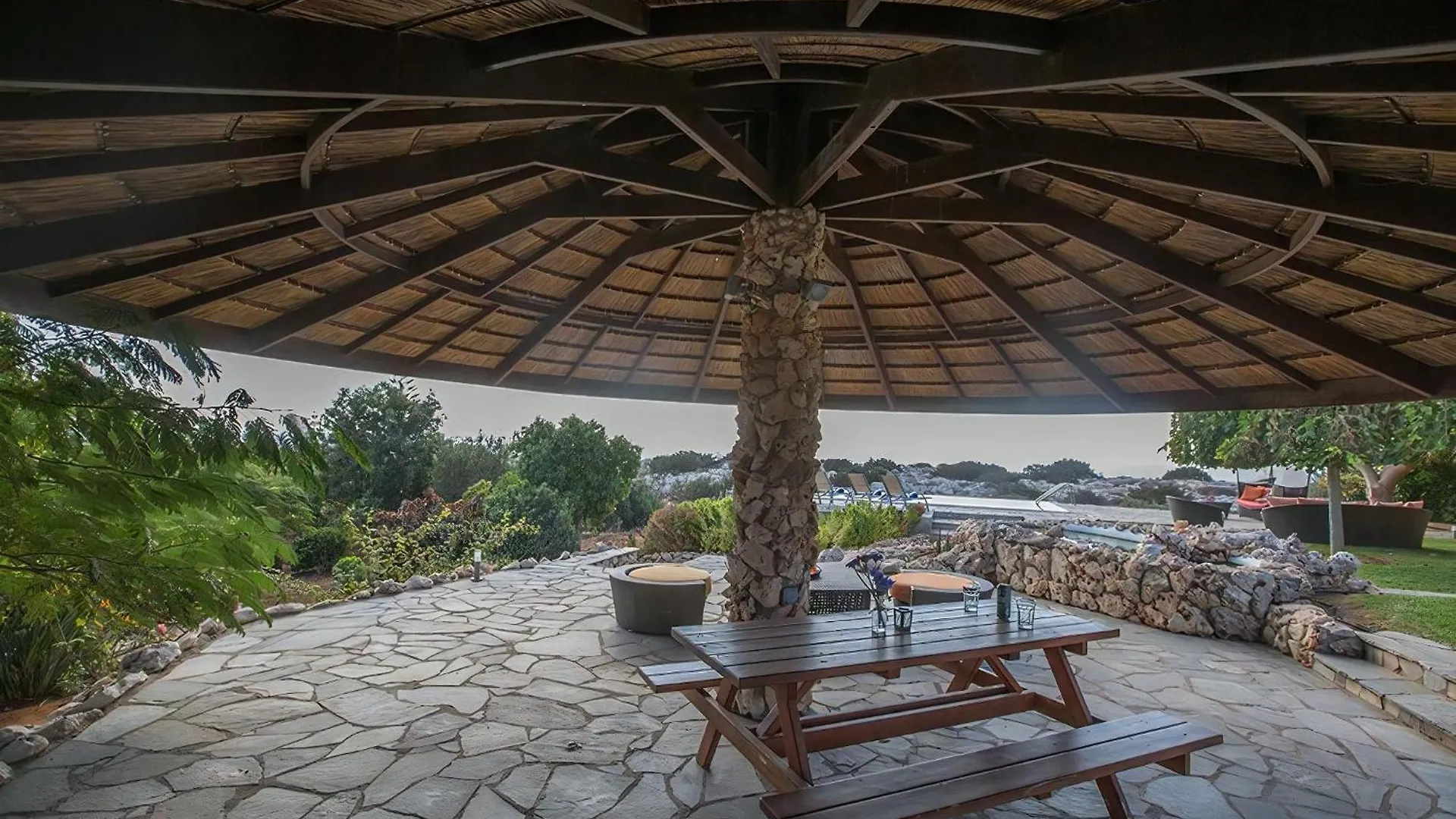 Villa Ayia Napa Foothills, Exquisite 5Bdr Ayia Napa Villa With Pool And Stunning Views קפריסין